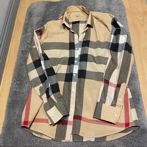 Collared long sleeve